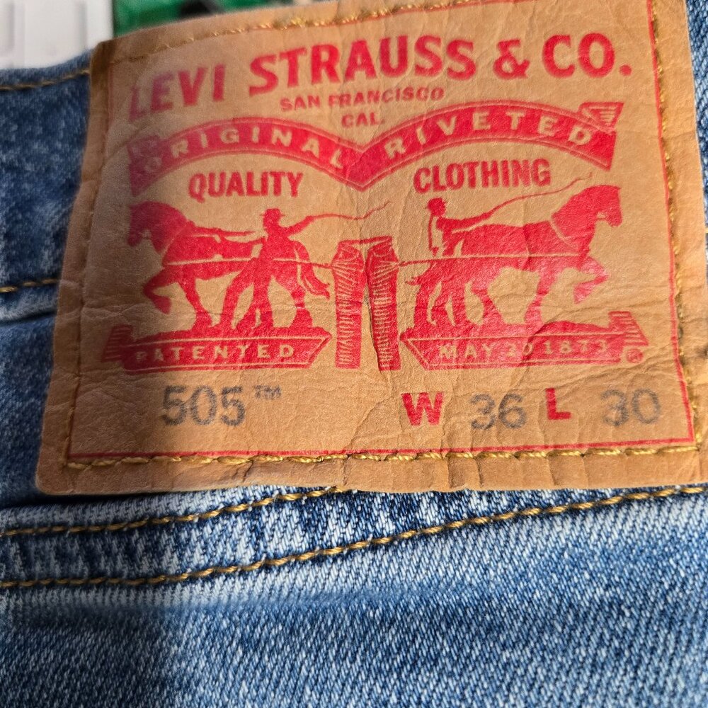 levi's jeans